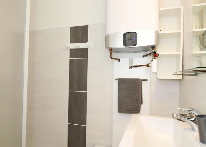 Bel T1 Avec Vue Degagee, Loggia, Ascenseur Et Wifi A - Fr-1-553-102 Apartment